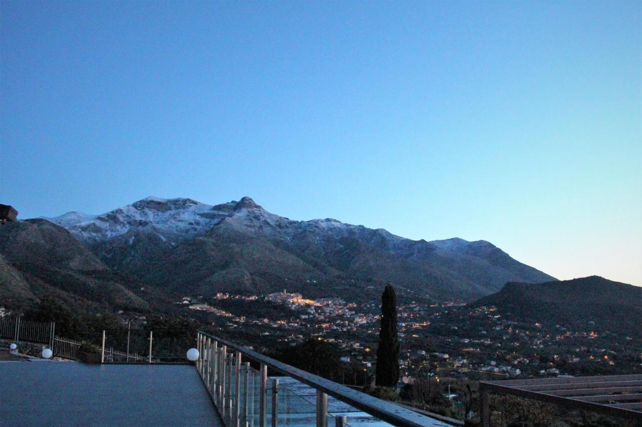 פורמיה Villa Treglia B&B מראה חיצוני תמונה
